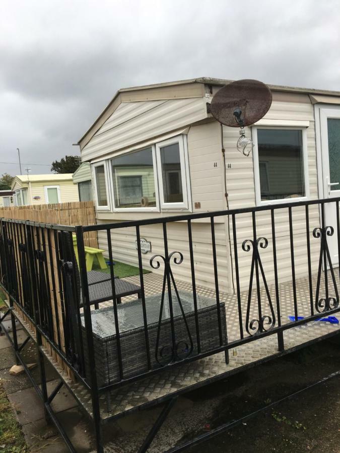 4 Bedroom Caravan Ingoldmells Skegness Екстериор снимка