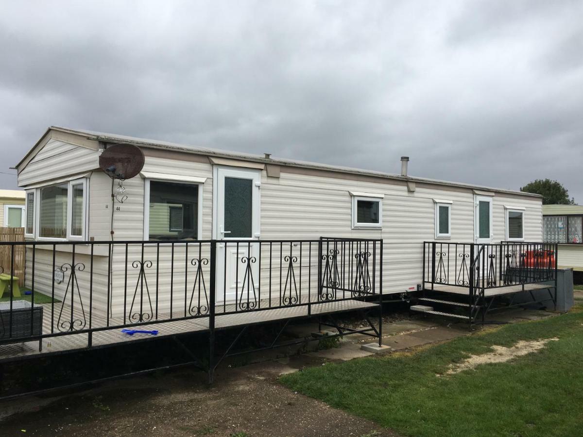 4 Bedroom Caravan Ingoldmells Skegness Екстериор снимка